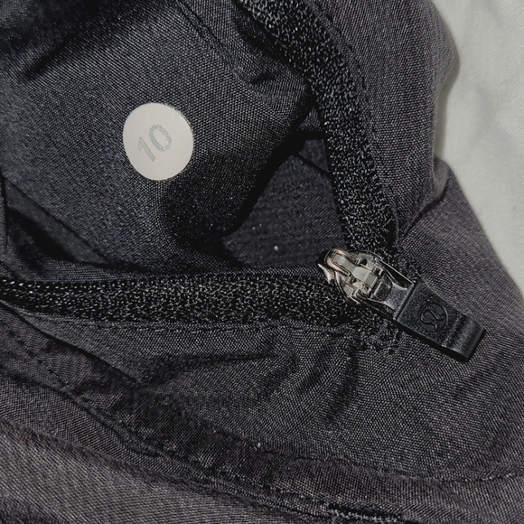 LULULEMON Women's Run Low Rise Shorts - Picture 2 of 2